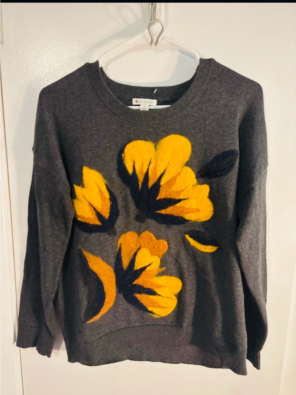 SPANNER Charcoal Gray Crewneck Sweater with Yellow Floral Appliqués